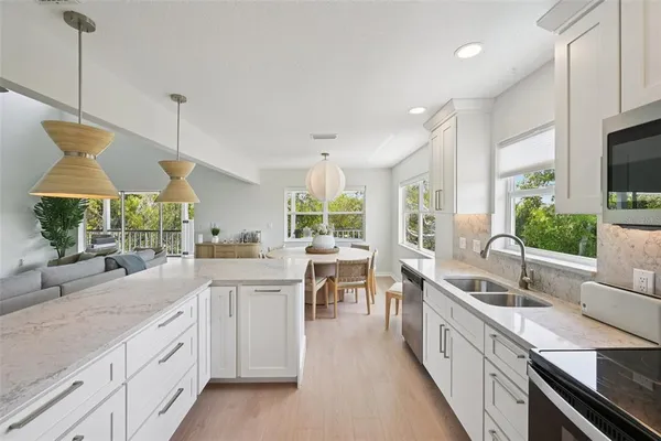 $2,295,000 | 108 Pelican Drive, Anna Maria, FL 34216