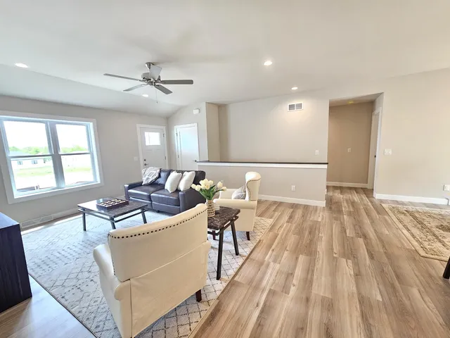 $389,900 | 801 Karsten Drive, Horicon, WI 53032