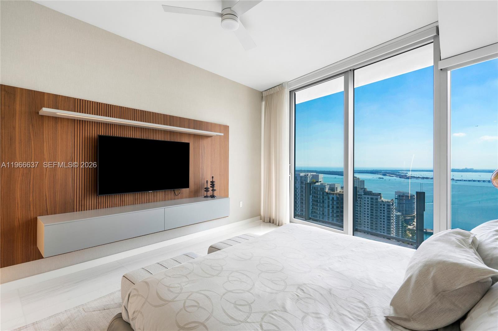 300 Biscayne Blvd Way, Unit 4005 Miami, FL 33131 - Photo 16 of 58