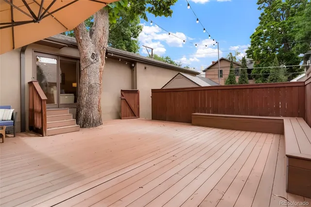 a house view with a outdoor space