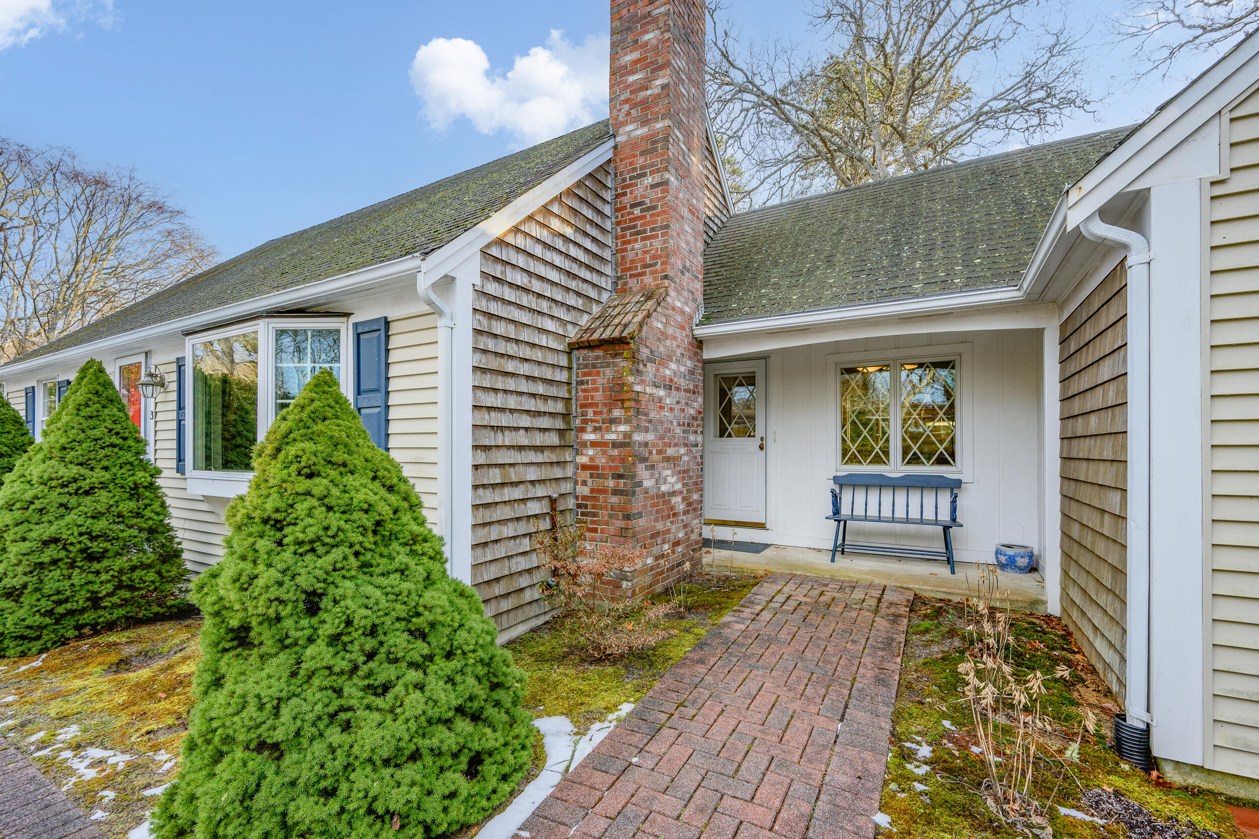 3 Nickerson Road Orleans, MA 02653 - Photo 4 of 30 a house view with a garden space