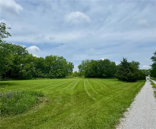 $32,000 | 13 Texas Drive, Linn Valley, KS 66040