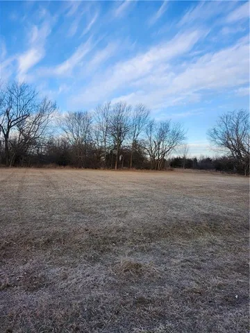 $32,000 | 9-13 Texas Drive, Linn Valley, KS 66040