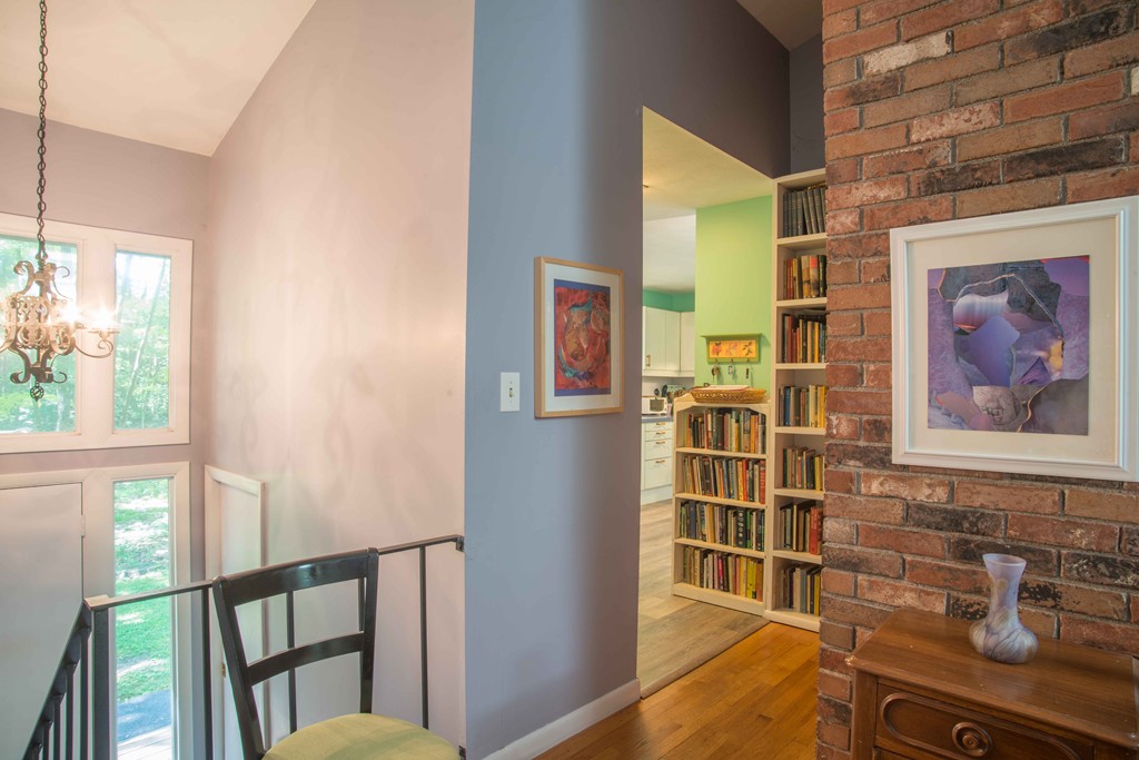 34 High Point Drive Amherst, MA 01002 - Photo 11 of 30 Gallery Image 11
