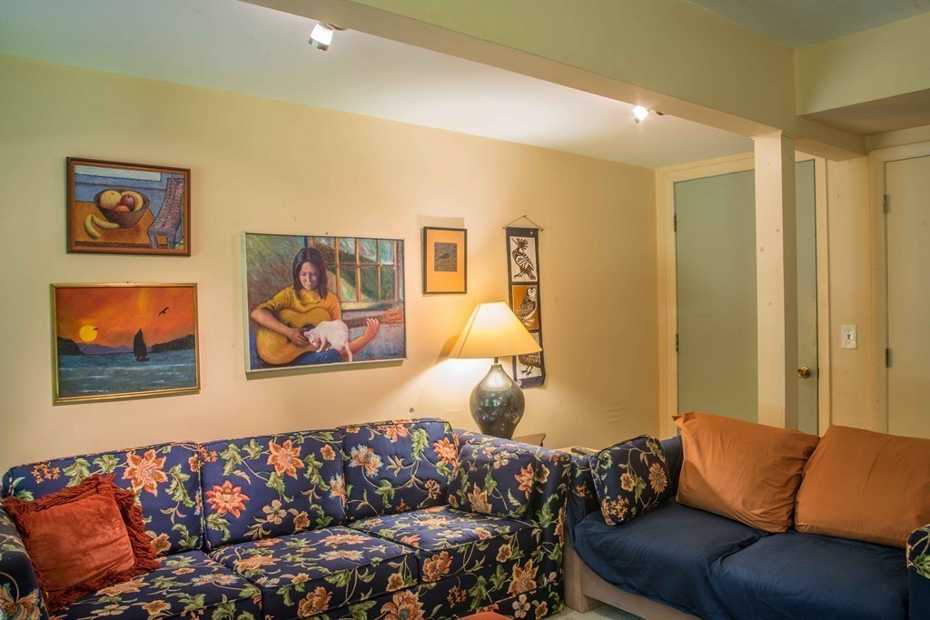 34 High Point Drive Amherst, MA 01002 - Photo 25 of 30 Gallery Image 25