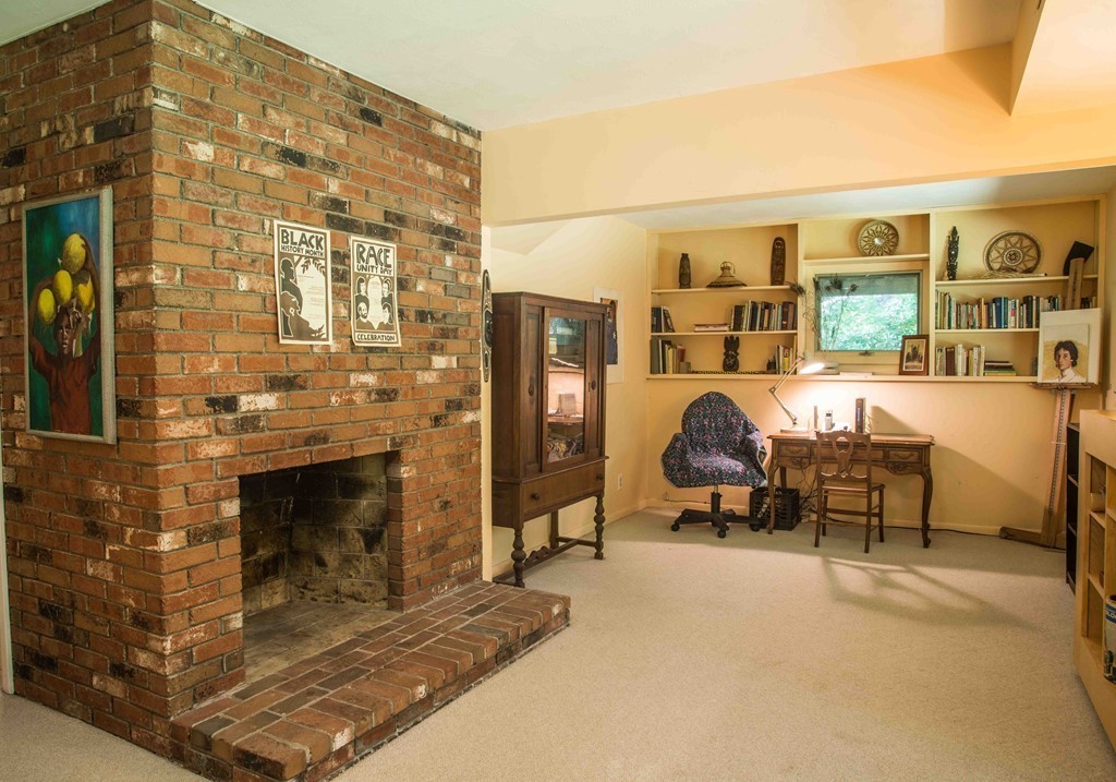 34 High Point Drive Amherst, MA 01002 - Photo 26 of 30 Gallery Image 26