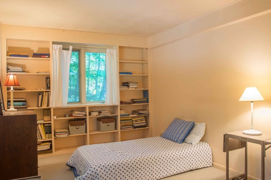 34 High Point Drive Amherst, MA 01002 - Photo 28 of 30 Gallery Image 28