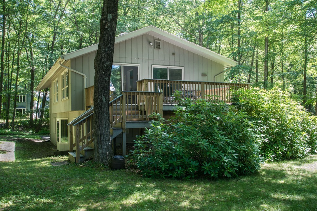 34 High Point Drive Amherst, MA 01002 - Photo 4 of 30 Gallery Image 4