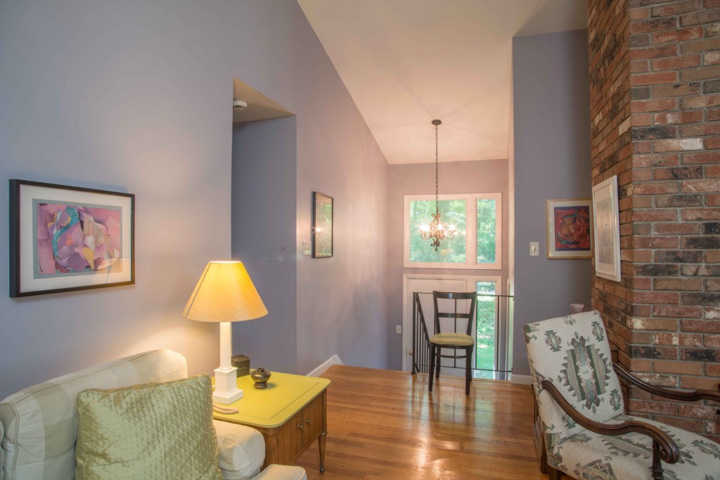 34 High Point Drive Amherst, MA 01002 - Photo 10 of 30 Gallery Image 10