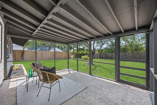 $629,900 | 2007 Matthews Lane, Austin, TX 78745