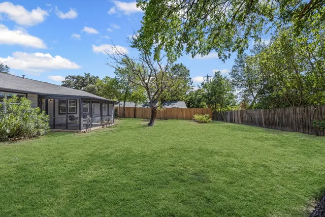 $629,900 | 2007 Matthews Lane, Austin, TX 78745