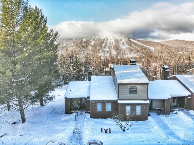 $495,000 | 37 A White Oaks Loop, Unit 39, West Dover, VT 05356