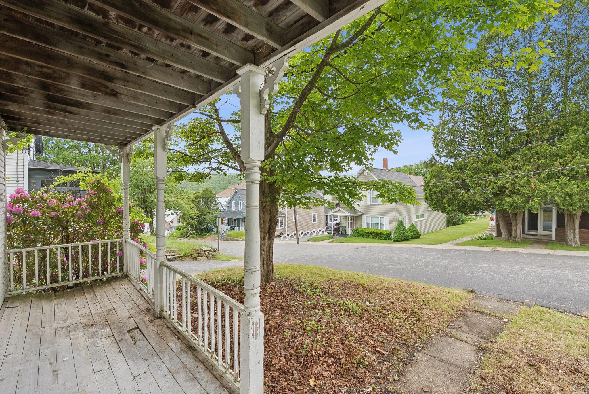 9 Maple Street Jay, ME 04239 - Photo 3 of 39 Exterior