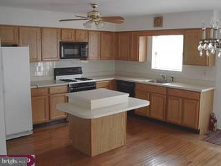 133 Longford Road West Chester, PA 19380 - Photo 3 of 6 Gallery Image 3