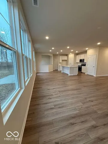 $2,500 | 6871 Seabiscuit Road, Whitestown, IN 46075