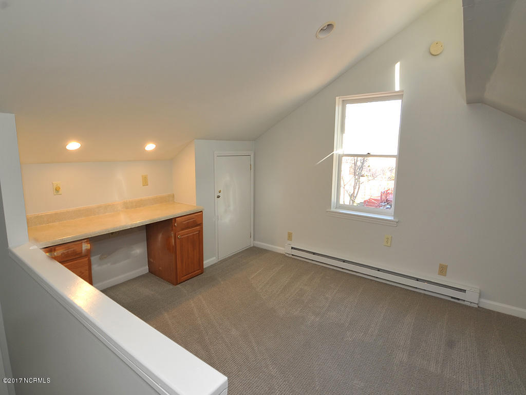 316 Albemarle Road Wilmington, NC 28405 - Photo 14 of 23 19-Bonus Room 3