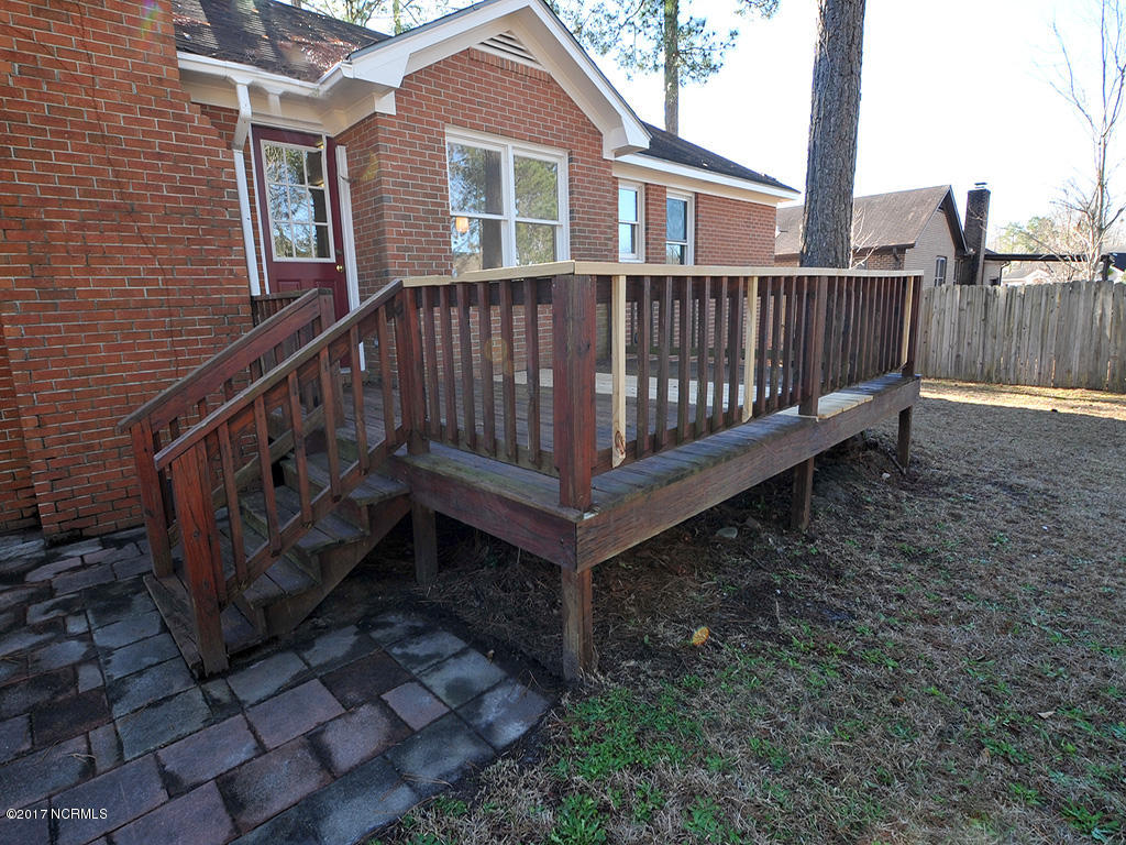 316 Albemarle Road Wilmington, NC 28405 - Photo 18 of 23 23-Deck 2