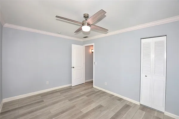 $1,900 | 50 Woodland Drive, Unit 207, Vero Beach, FL 32962