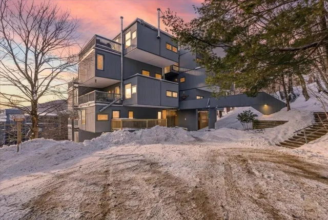 $639,000 | 355 Summit Road, Unit 6, Warren, VT 05674