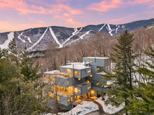 $599,000 | 355 Summit Road, Unit 6, Warren, VT 05674