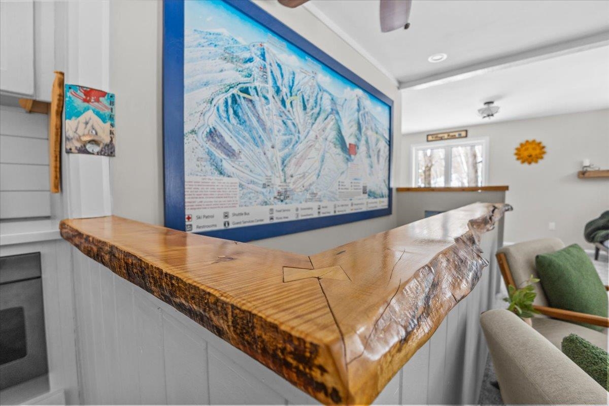 355 Summit Road, Unit 6 Warren, VT 05674 - Photo 4 of 30