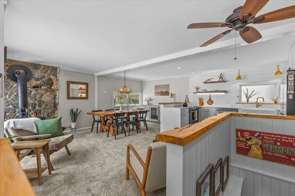 $599,000 | 355 Summit Road, Unit 6, Warren, VT 05674