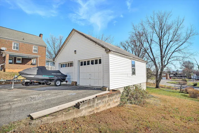 $399,950 | 938 Roanoke Boulevard, Salem, VA 24153