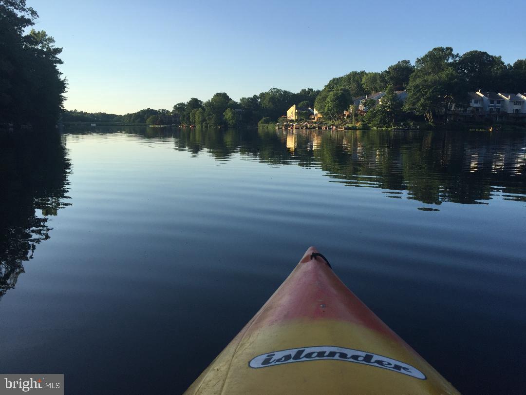 2031 Lakewinds Drive Reston, VA 20191 - Photo 33 of 38 Kayaking on the Lake