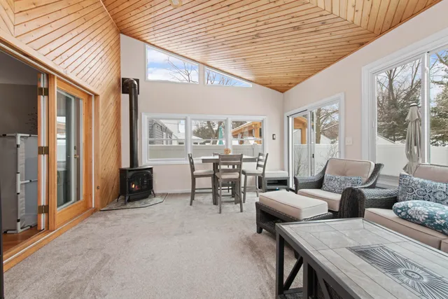 $379,999 | 118 East Webster Road, Royal Oak, MI 48073