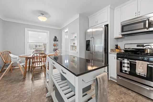 $379,999 | 118 East Webster Road, Royal Oak, MI 48073