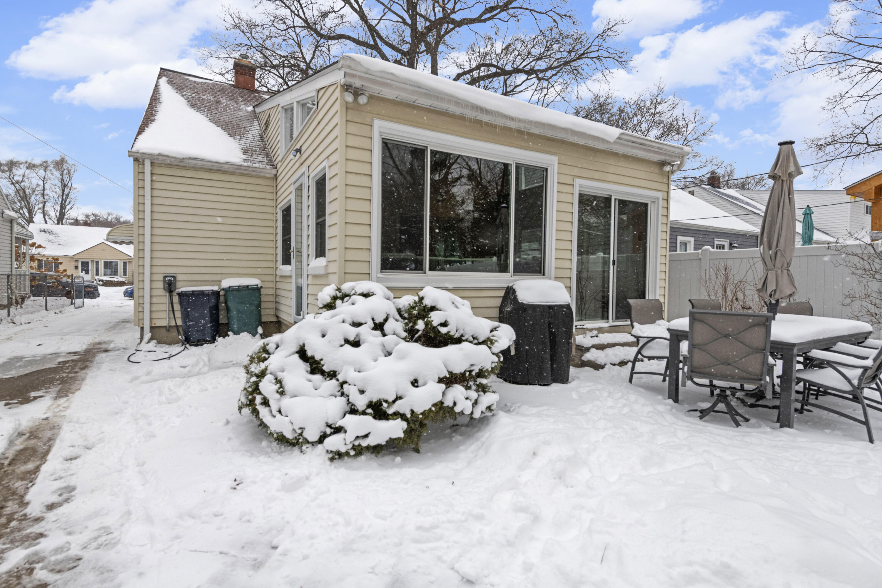 118 East Webster Road Royal Oak, MI 48073 - Photo 31 of 34 118 East Webster - HD Drone Photography