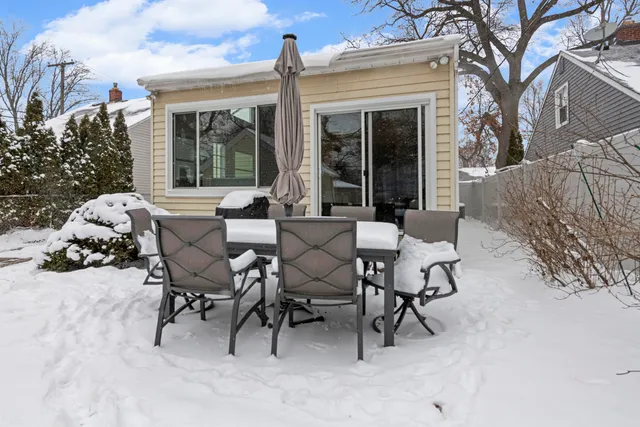 $379,999 | 118 East Webster Road, Royal Oak, MI 48073