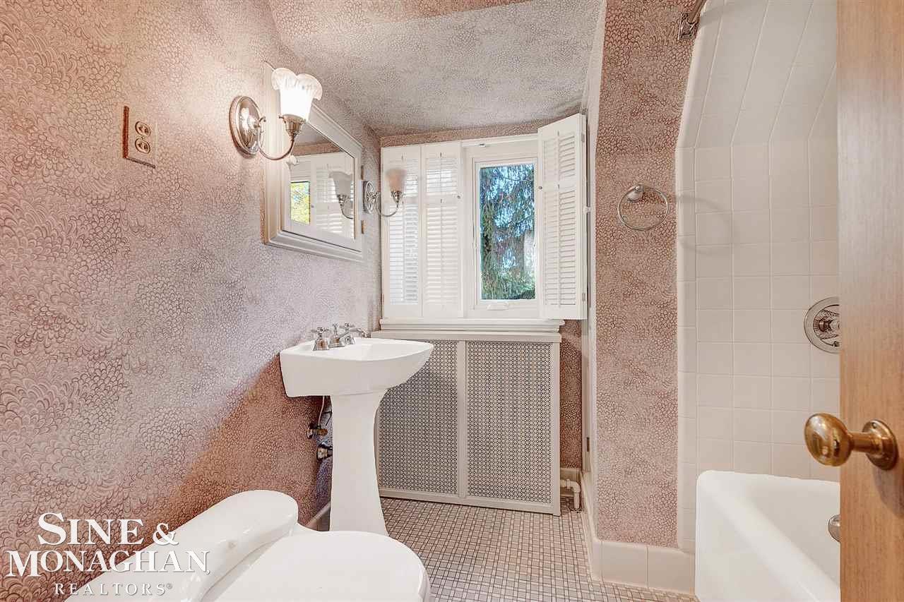 65 Moran Road Grosse Pointe Farms, MI 48236 - Photo 29 of 37