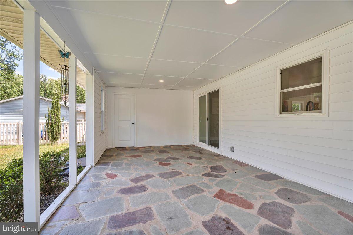 1161 Moss Mill Road Hammonton, NJ 08037 - Photo 38 of 54 Multi Colored Slate Patio