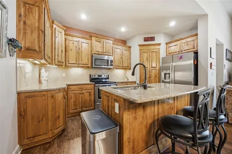 $315,000 | 34097 West 90th Circle, De Soto, KS 66018