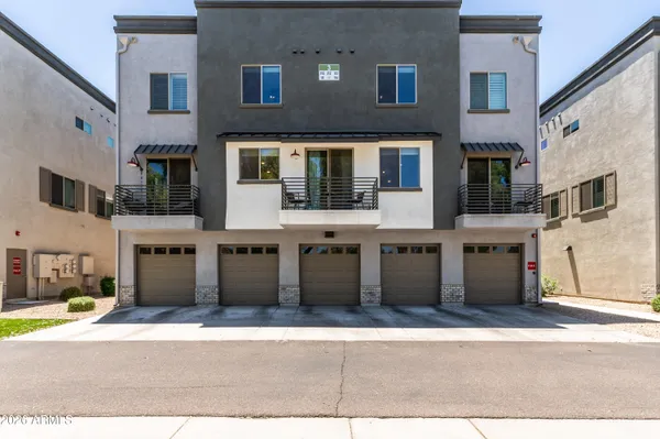 $395,000 | 300 North Gila Springs Boulevard, Unit 212, Chandler, AZ 85226