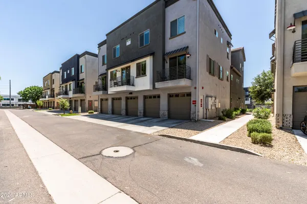 $395,000 | 300 North Gila Springs Boulevard, Unit 212, Chandler, AZ 85226