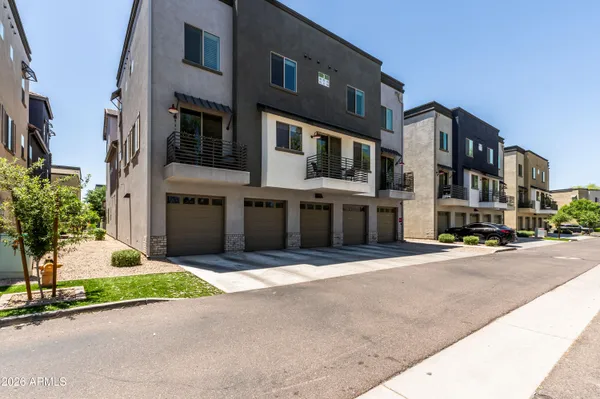 $395,000 | 300 North Gila Springs Boulevard, Unit 212, Chandler, AZ 85226