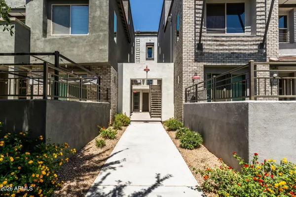 $395,000 | 300 North Gila Springs Boulevard, Unit 212, Chandler, AZ 85226
