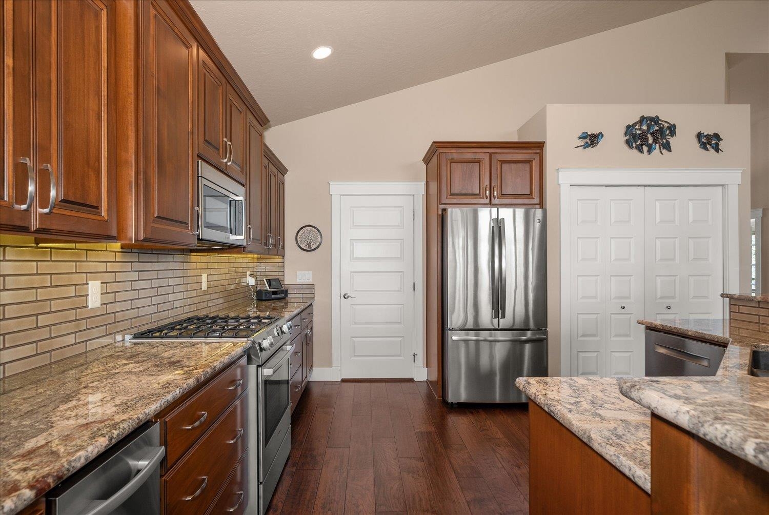 712 West Basalt Ridge Drive Spokane, WA 99224 - Photo 10 of 50
