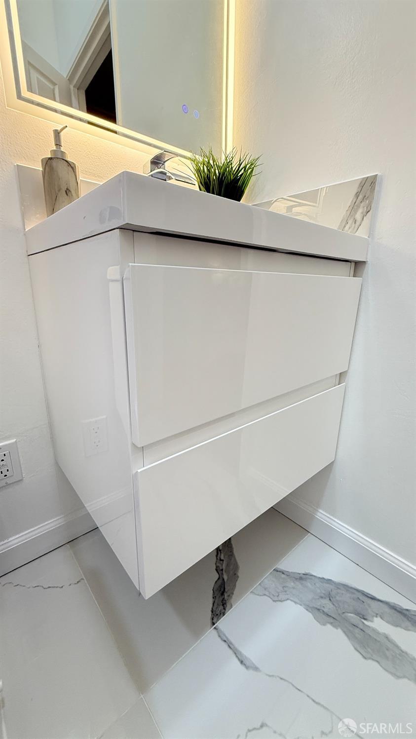 2625 Kavanagh Road San Pablo, CA 94806 - Photo 36 of 45 a close up view of washer and dryer