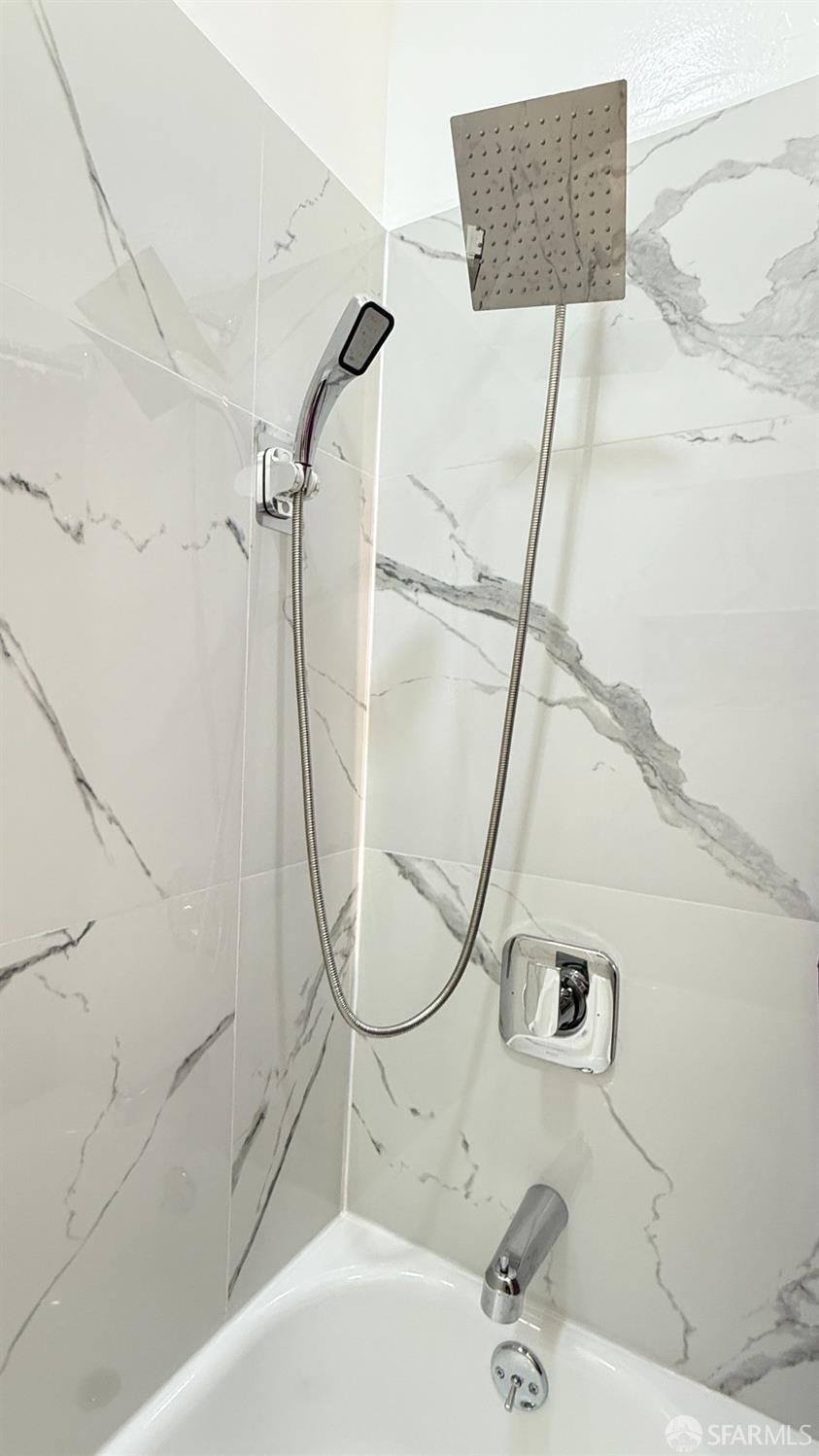 2625 Kavanagh Road San Pablo, CA 94806 - Photo 37 of 45 a bathroom with a sink