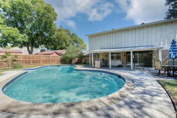 $2,400 | 4529 Palos Verdes Drive, Mesquite, TX 75150