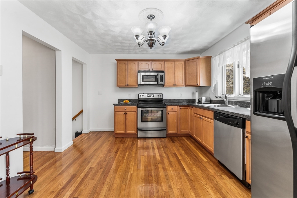 1 Hayward Street, Unit 1 Ipswich, MA 01938 - Photo 3 of 18