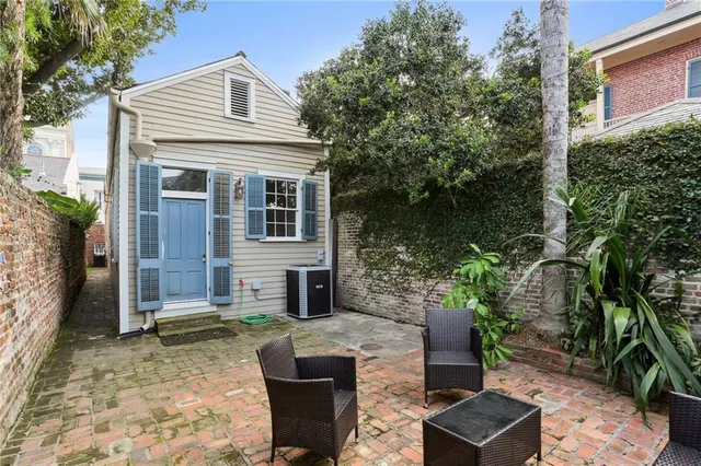 $3,600 | 925 St Louis Street, New Orleans, LA 70112