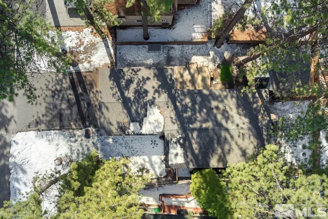 a view of an outdoor space and a yard