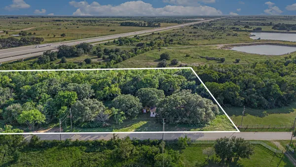 $175,000 | 247 Schultz Road, Sealy, TX 77474