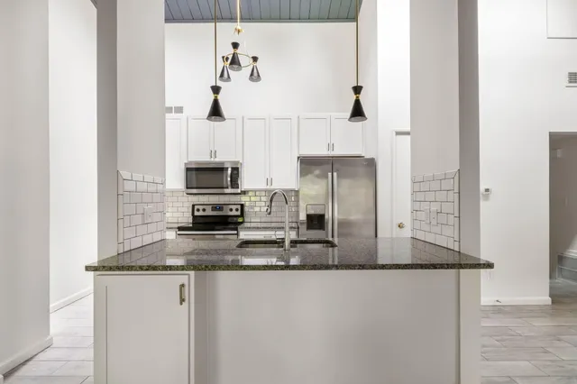 $2,300 | 1815 Independence Boulevard, Unit 30C, Ann Arbor, MI 48104