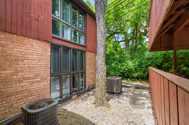 $2,300 | 1815 Independence Boulevard, Unit 30C, Ann Arbor, MI 48104