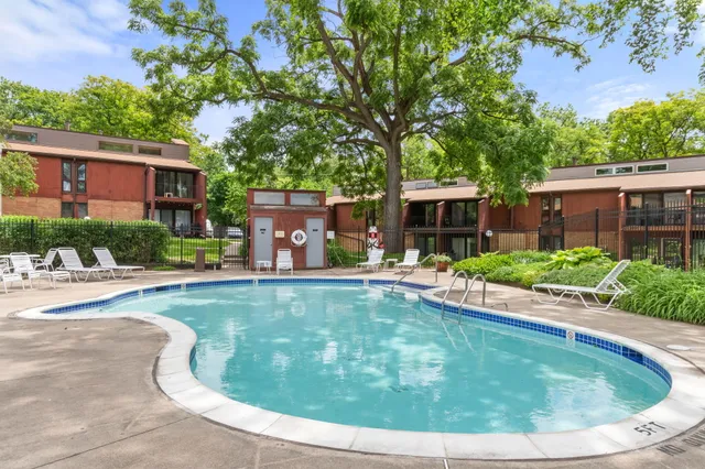 $2,300 | 1815 Independence Boulevard, Unit 30C, Ann Arbor, MI 48104